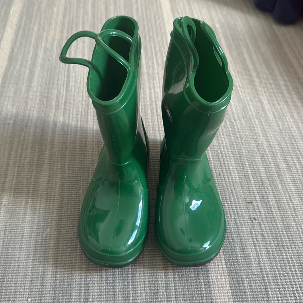 Toddler Zoogs Boots Size 7 Look brand new worn once! Unisex Toddler Size 7